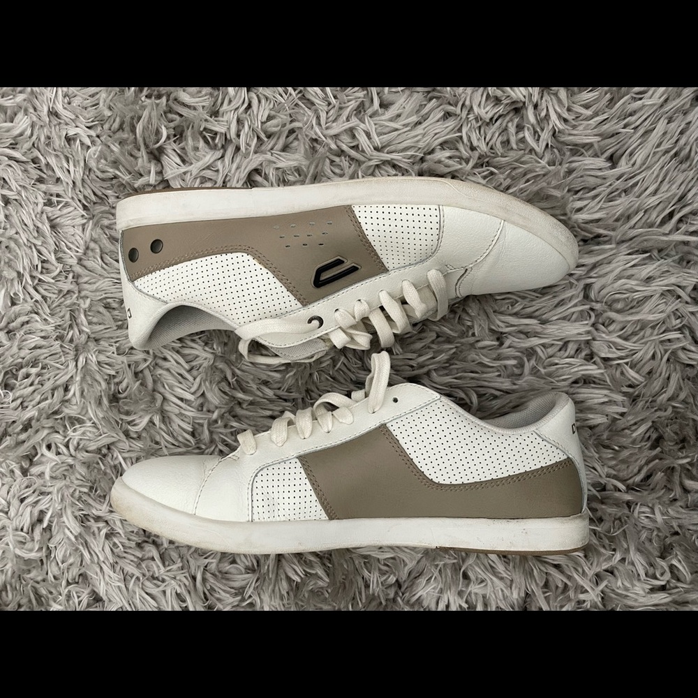 Men sneakers